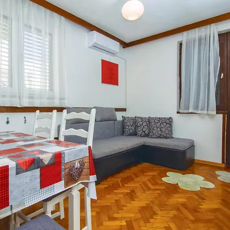1 Floor Apartament *
