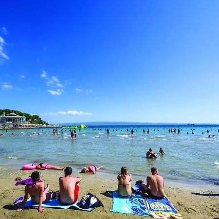 1 Floor Appartement *